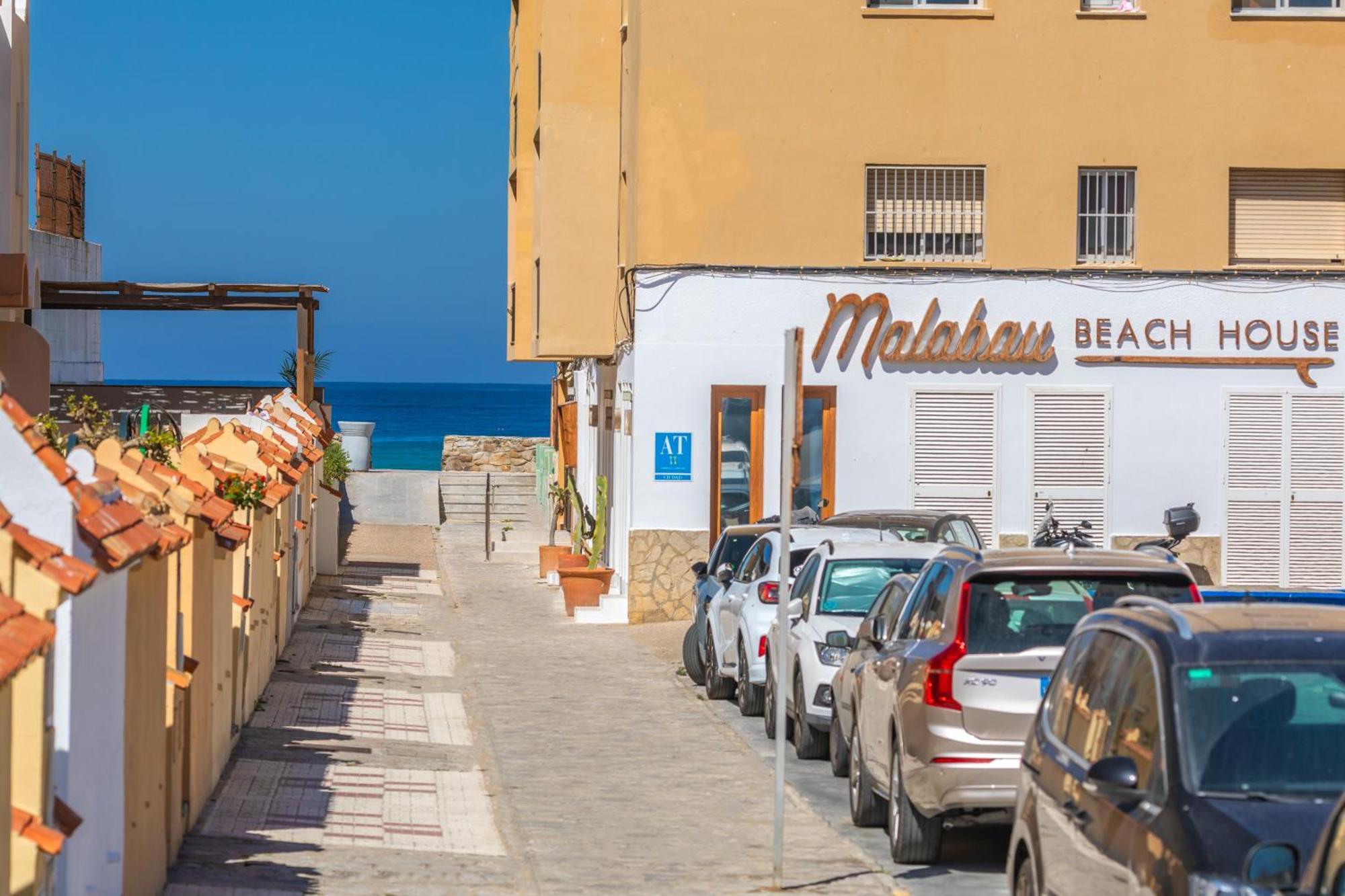Malabau Beach House Тарифа Екстериор снимка