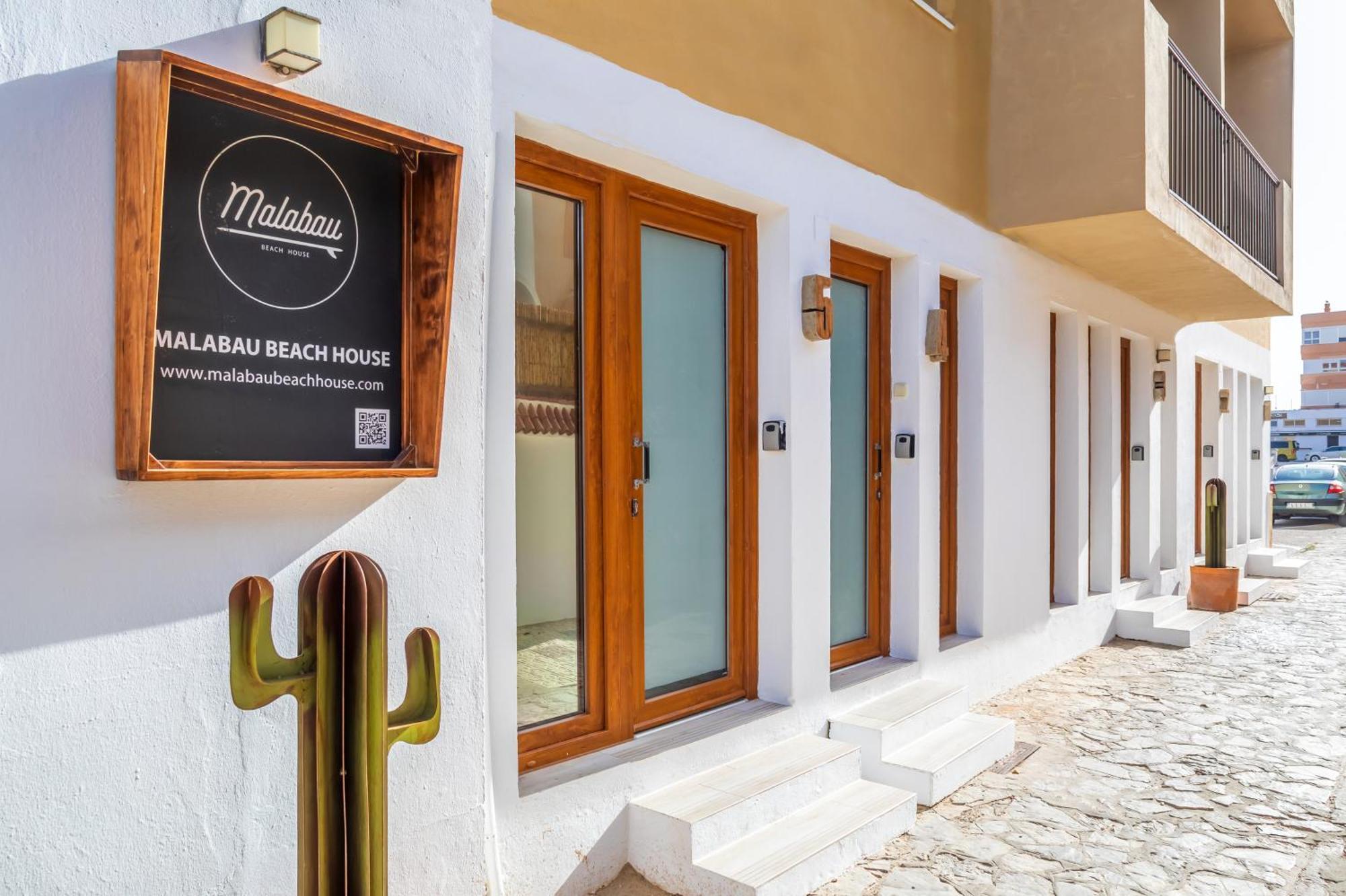 Malabau Beach House Тарифа Екстериор снимка